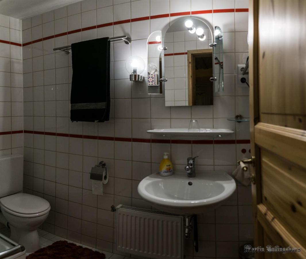 Отель Alte Poststation Goldener Hirsch Emskirchen Экстерьер фото